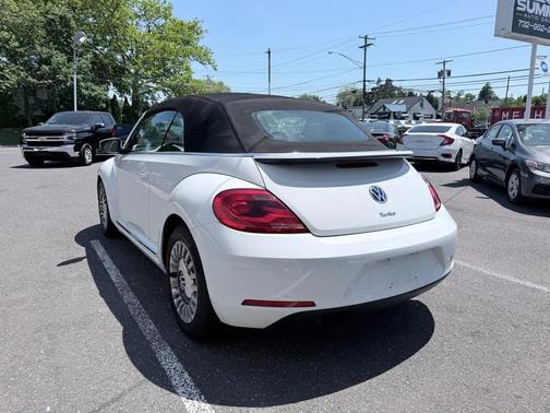 White 2016 Volkswagen Beetle 1.8T S