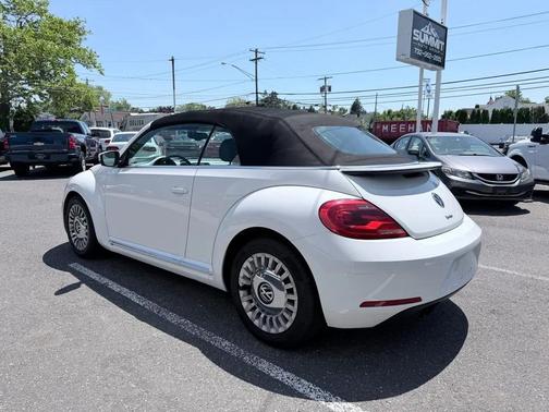 White 2016 Volkswagen Beetle 1.8T S