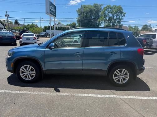 Pacific Blue Metallic 2017 Volkswagen Tiguan 2.0T S 4MOTION