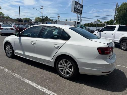White 2018 Volkswagen Jetta 1.4T S