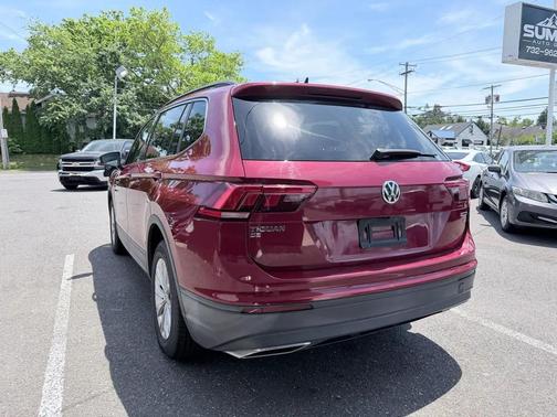 Cardinal Red Metallic 2019 Volkswagen Tiguan 2.0T SE 4MOTION
