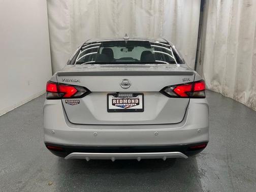 2021 Nissan Versa 1.6 SR