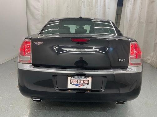 2012 Chrysler 300 Base