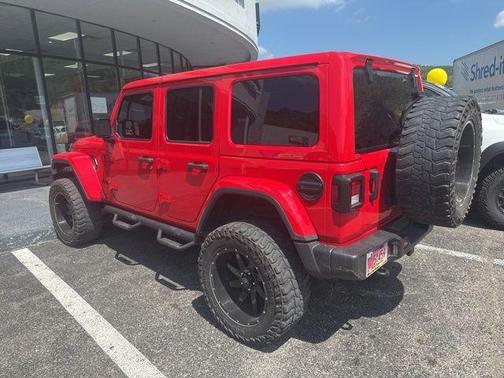 Firecracker Red Clearcoat 2021 Jeep Wrangler Unlimited Sahara Altitude