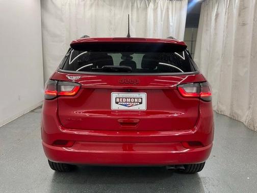 2022 Jeep Compass (RED) Edition