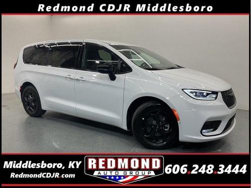 2024 Chrysler Pacifica Hybrid Select