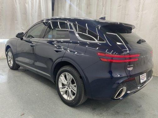 2022 Genesis GV70 2.5T