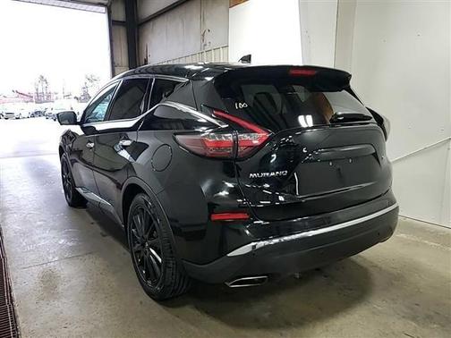 2023 Nissan Murano SL