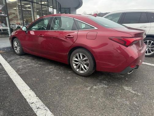 2022 Toyota Avalon XLE