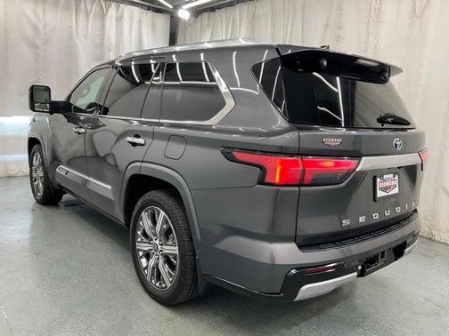 2023 Toyota Sequoia Capstone