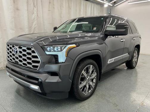 2023 Toyota Sequoia Capstone