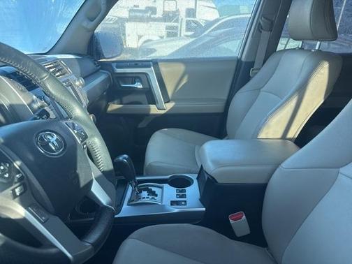 2017 Toyota 4Runner SR5 Premium