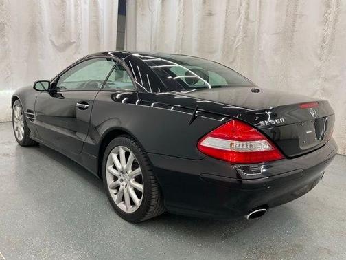 Black 2007 Mercedes-Benz SL-Class SL 550
