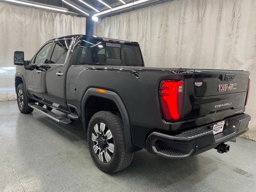 2024 GMC Sierra 2500 Denali