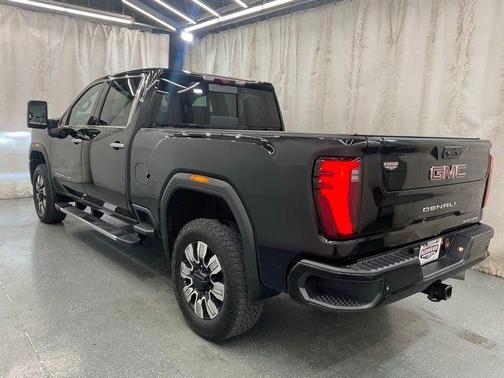 2024 GMC Sierra 2500 Denali