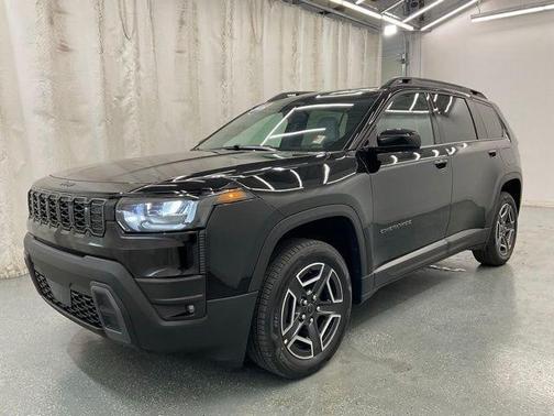 Diamond Black 2026 Jeep Cherokee LAREDO/LIMITED
