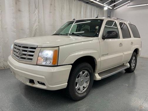 2005 Cadillac Escalade Base