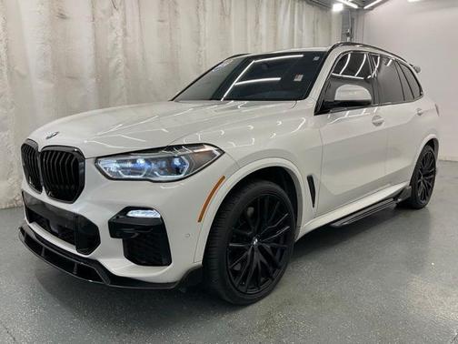 2020 BMW X5 M50i