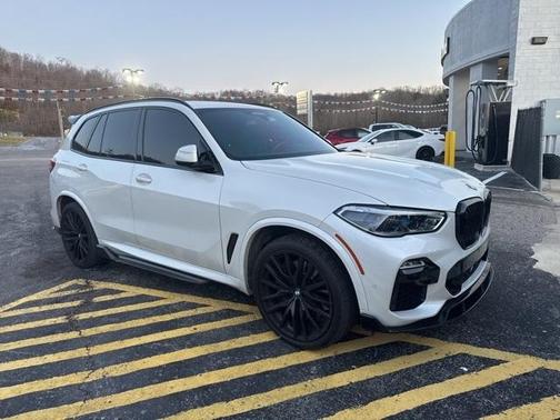 2020 BMW X5 M50i
