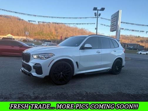 2020 BMW X5 M50i