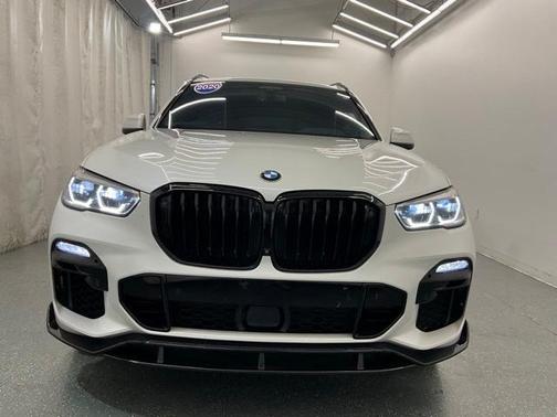 2020 BMW X5 M50i