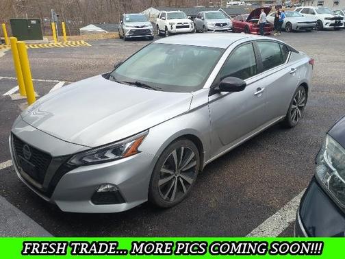 2022 Nissan Altima 2.5 SR