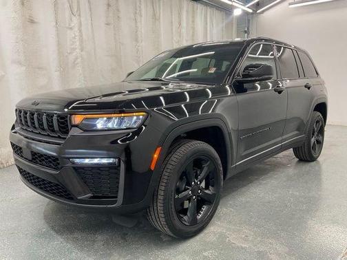 Diamond Black 2026 Jeep Grand Cherokee Limited
