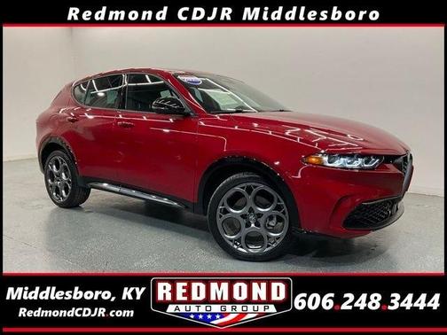 Rosso 2025 Alfa Romeo Tonale Base