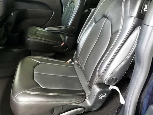 Fathom Blue Pearlcoat 2025 Chrysler Pacifica Select