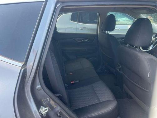 Gun Metallic 2018 Nissan Rogue SV