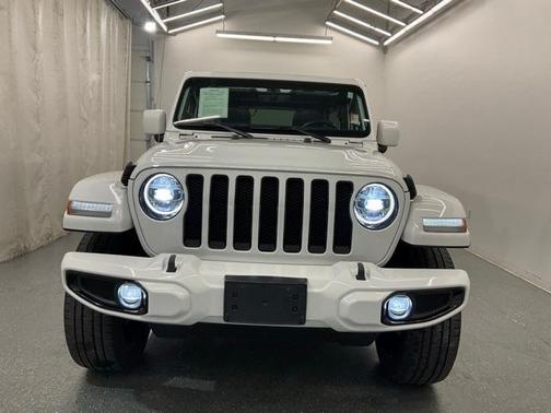 2021 Jeep Wrangler Unlimited Sahara Altitude