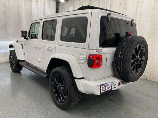 2021 Jeep Wrangler Unlimited Sahara Altitude