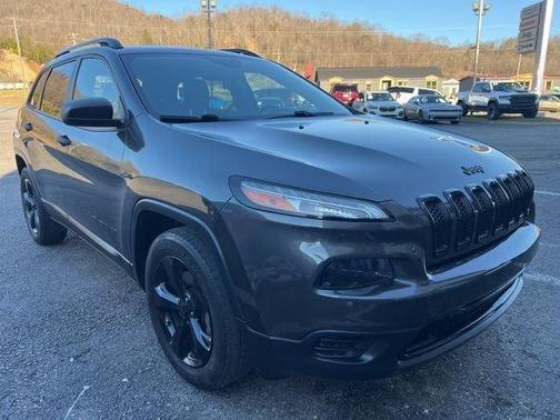 2017 Jeep Cherokee Sport