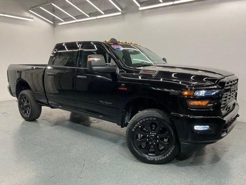 Diamond Black 2026 RAM 2500 Big Horn