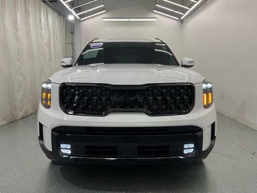 Glacial White Pearl 2025 Kia Telluride SX X-Line