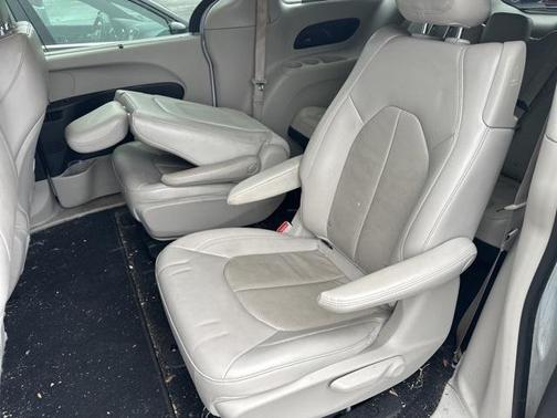 2021 Chrysler Pacifica Hybrid Touring L