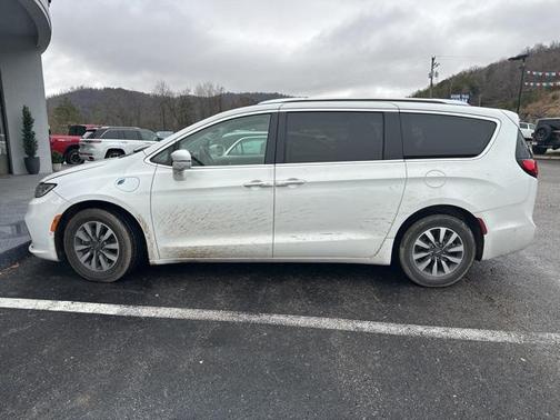 2021 Chrysler Pacifica Hybrid Touring L