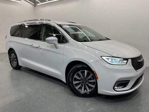 2021 Chrysler Pacifica Hybrid Touring L
