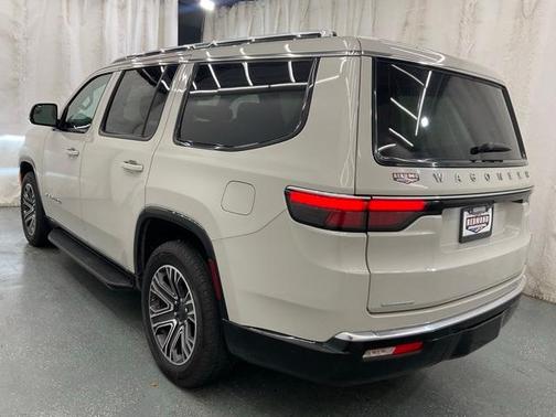 2022 Jeep Wagoneer Series III