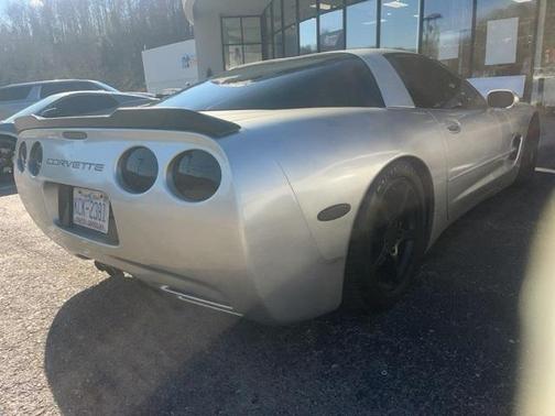 2004 Chevrolet Corvette Base