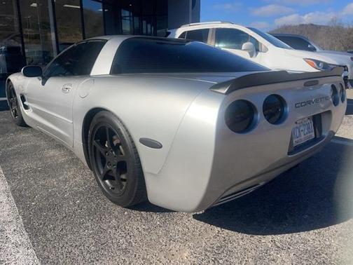2004 Chevrolet Corvette Base