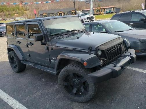 2017 Jeep Wrangler Unlimited Sahara