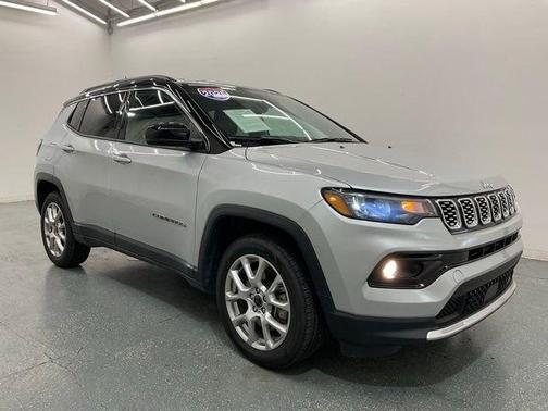 Silver Zynith 2025 Jeep Compass Limited