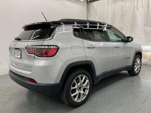 Silver Zynith 2025 Jeep Compass Limited