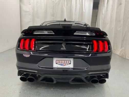 2022 Ford Shelby GT500 Base