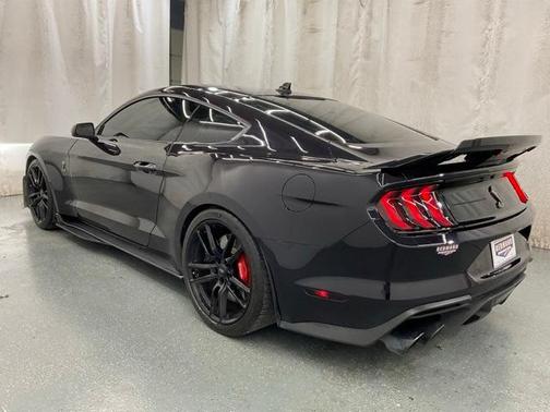 2022 Ford Shelby GT500 Base