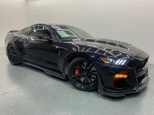 2022 Ford Shelby GT500 Base