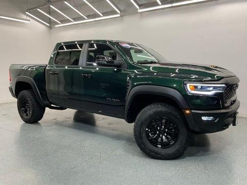 Serrano Red 2026 RAM 1500 RHO
