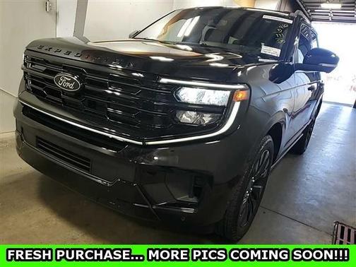 Black Metallic 2025 Ford Expedition Platinum