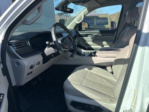 2023 Jeep Wagoneer L Series II